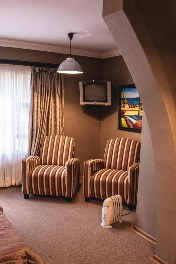 Bass Lake Country Lodge Pretoria-Noord Exteriör bild