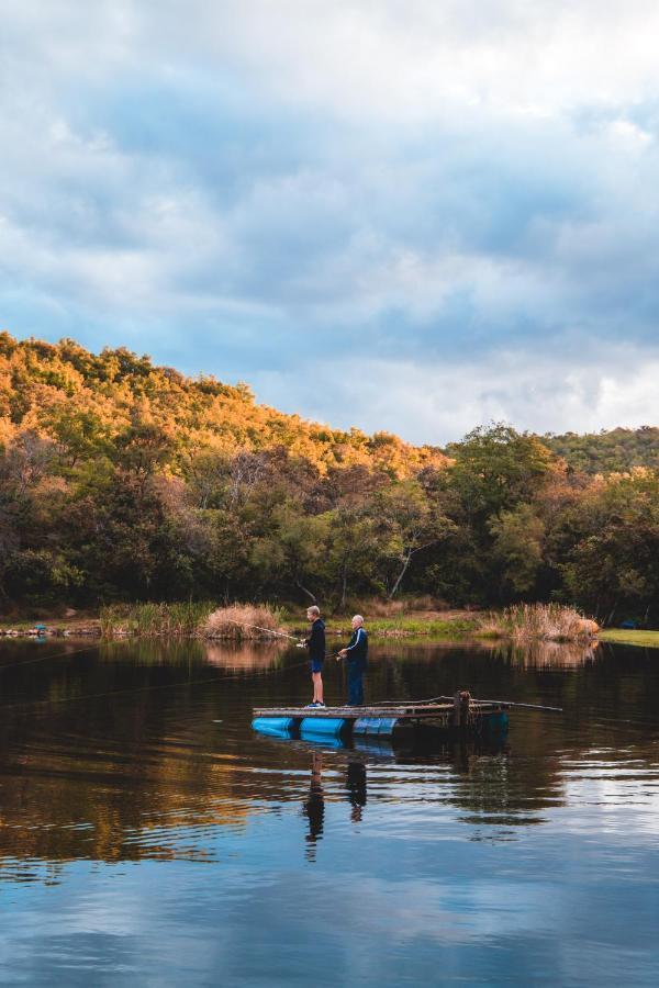 Bass Lake Country Lodge Pretoria-Noord Exteriör bild
